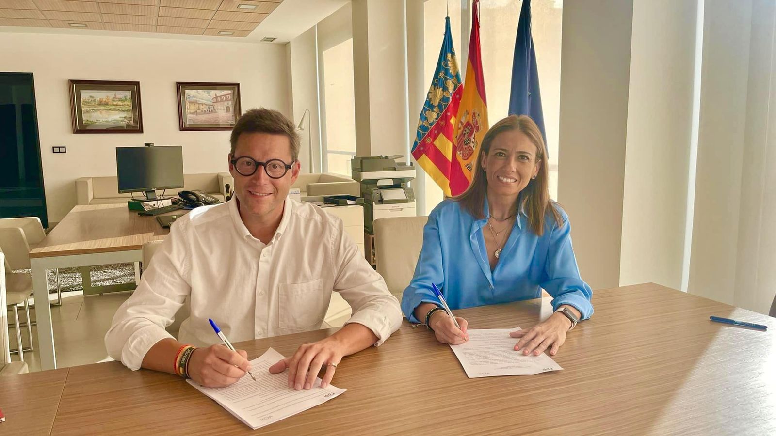 L'alcaldessa, María Tormo, i el portaveu de VOX, Vicente Martínez-Galí