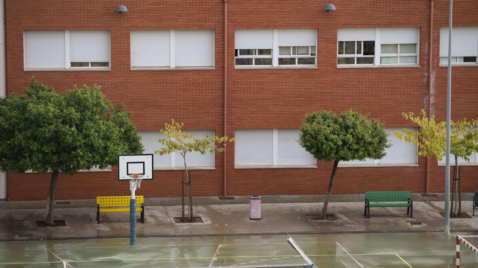 Pati d'una escola de la província de Castelló, on este dijous s'han suspés les classes en nombrosos centres