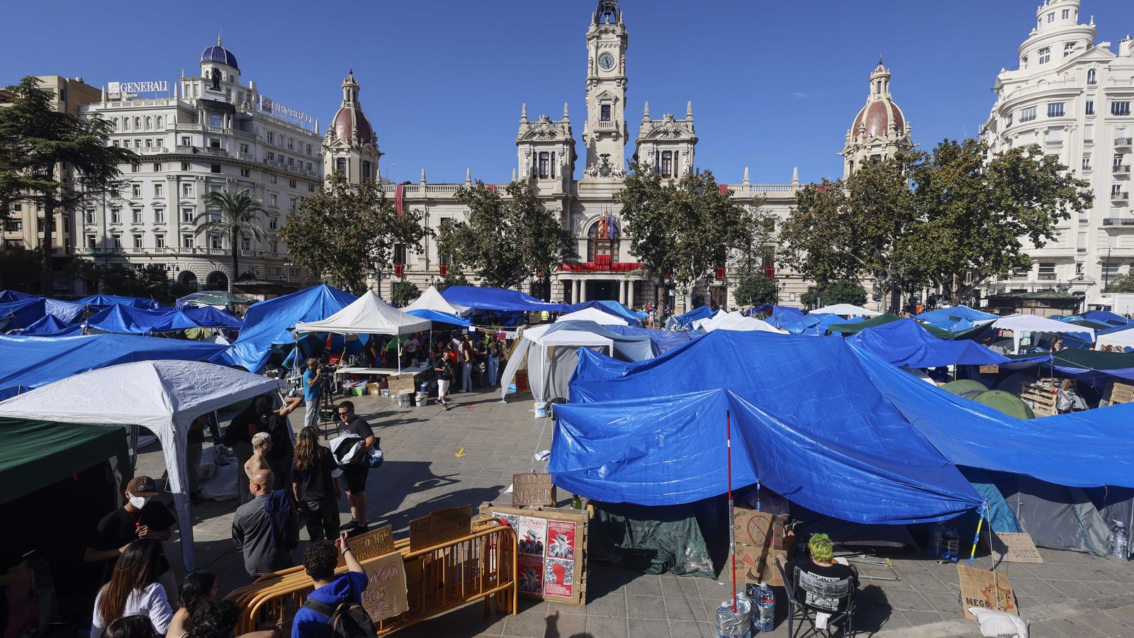Imatge dels primer dies de l'acampada a València