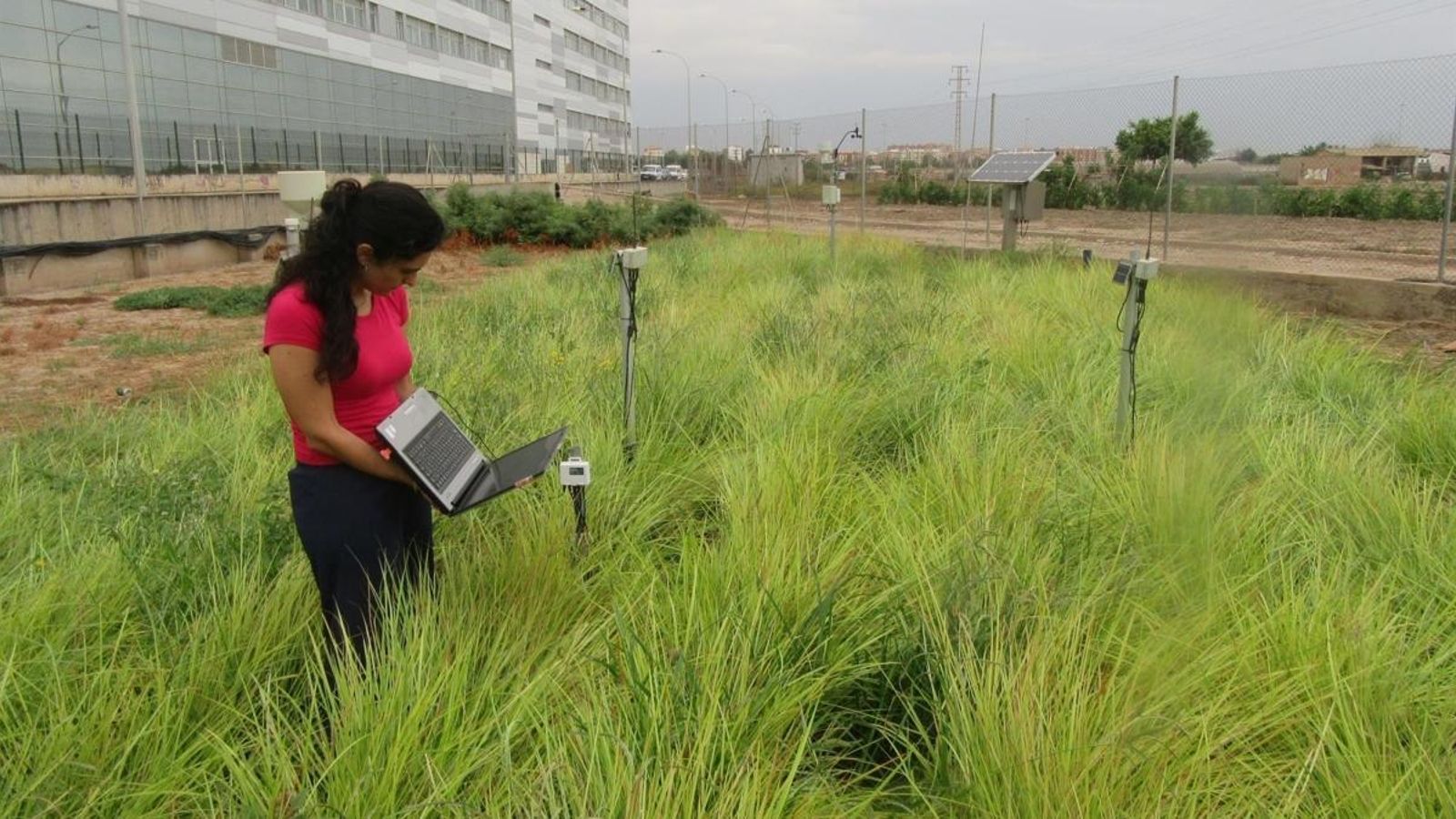 La investigadora Núria Pascual durant les proves realitzades a la UPV