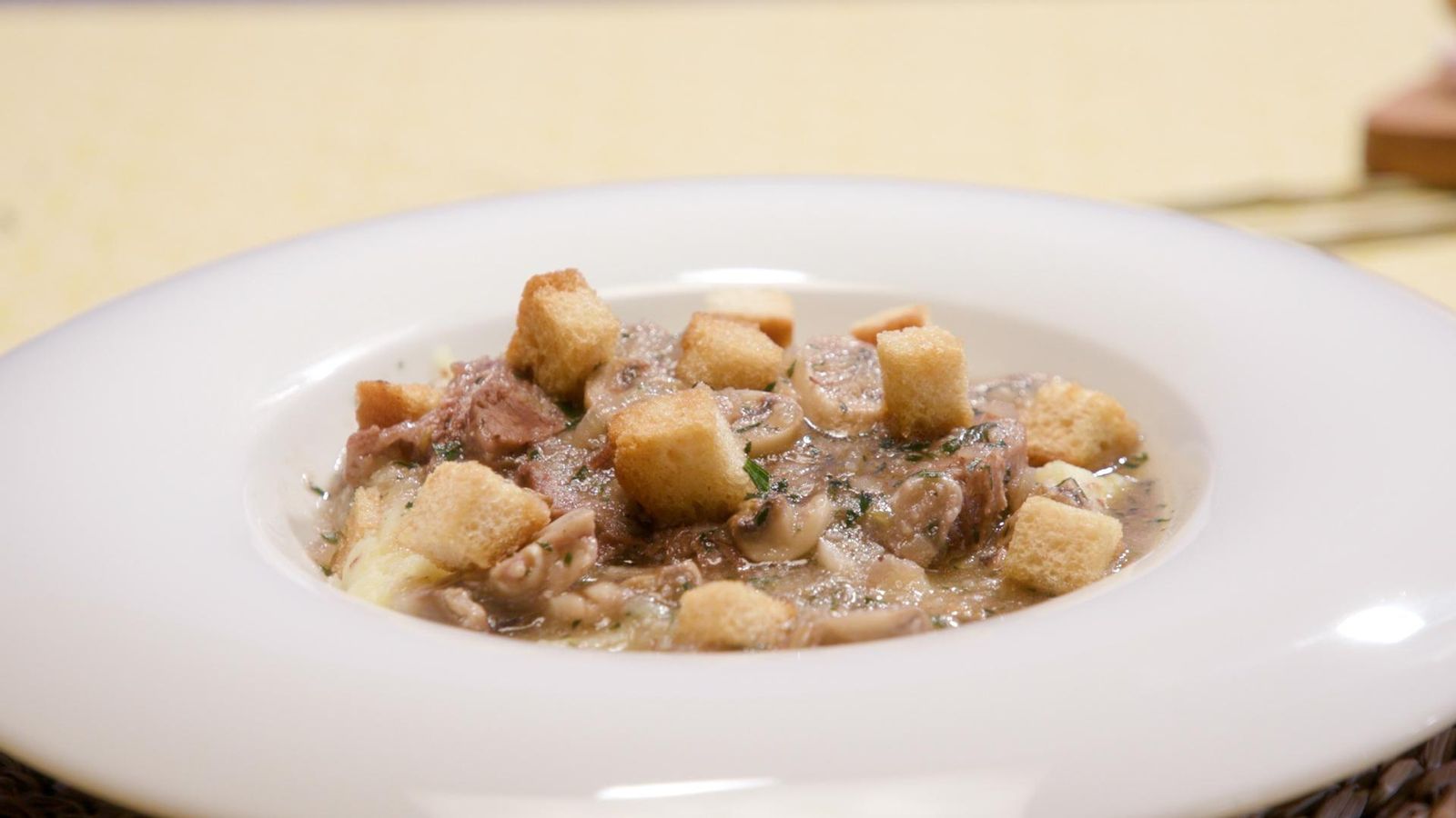 Estofat de llengua de bou