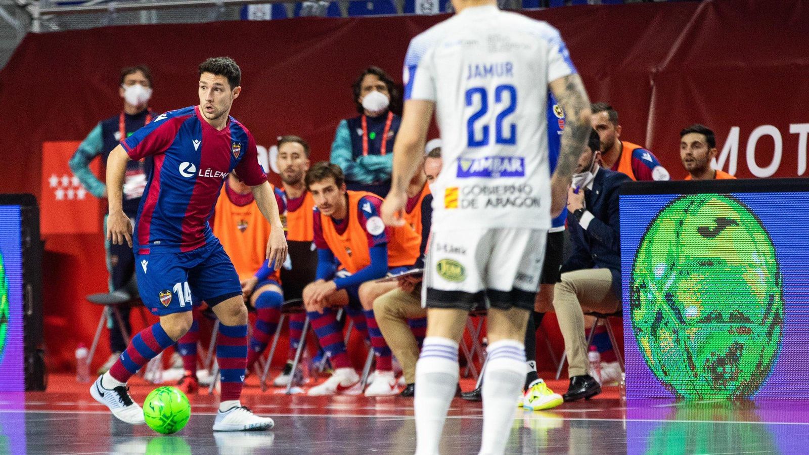 Roger Serrano ha fet les dos assistències de gol