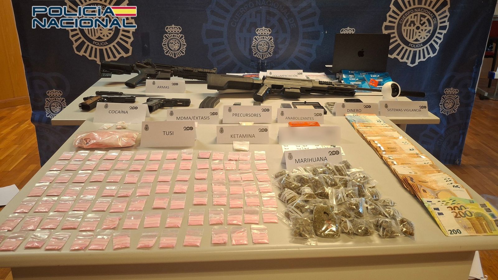 Substàncies estupefaents que els agents han localitzat en els registres que han practicat en els dos prostíbuls d'Elx