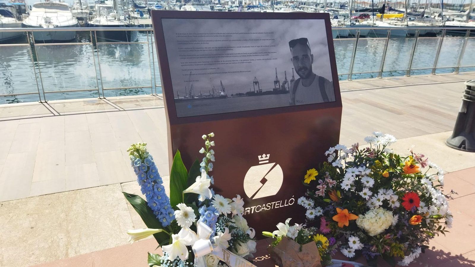 Homenatge a les víctimes del Nazmiye Ana al port de Castelló