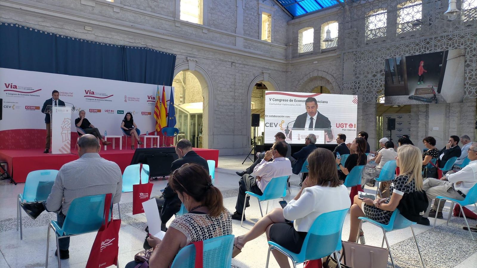 Com ha canviat l'economia valenciana en 40 anys d'Estatut?