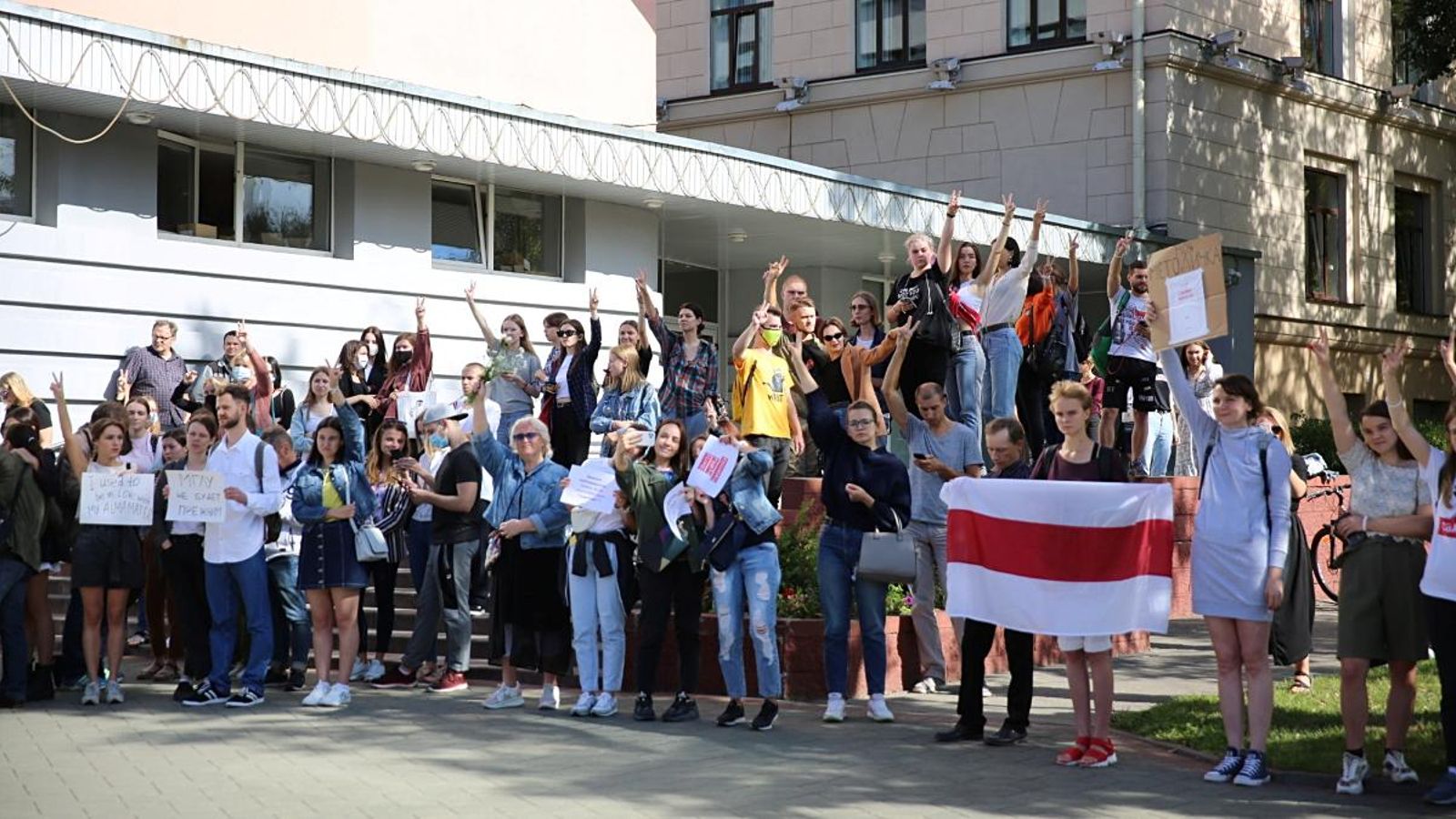 Protesta en suport als cinc estudiants detinguts a Minsk.