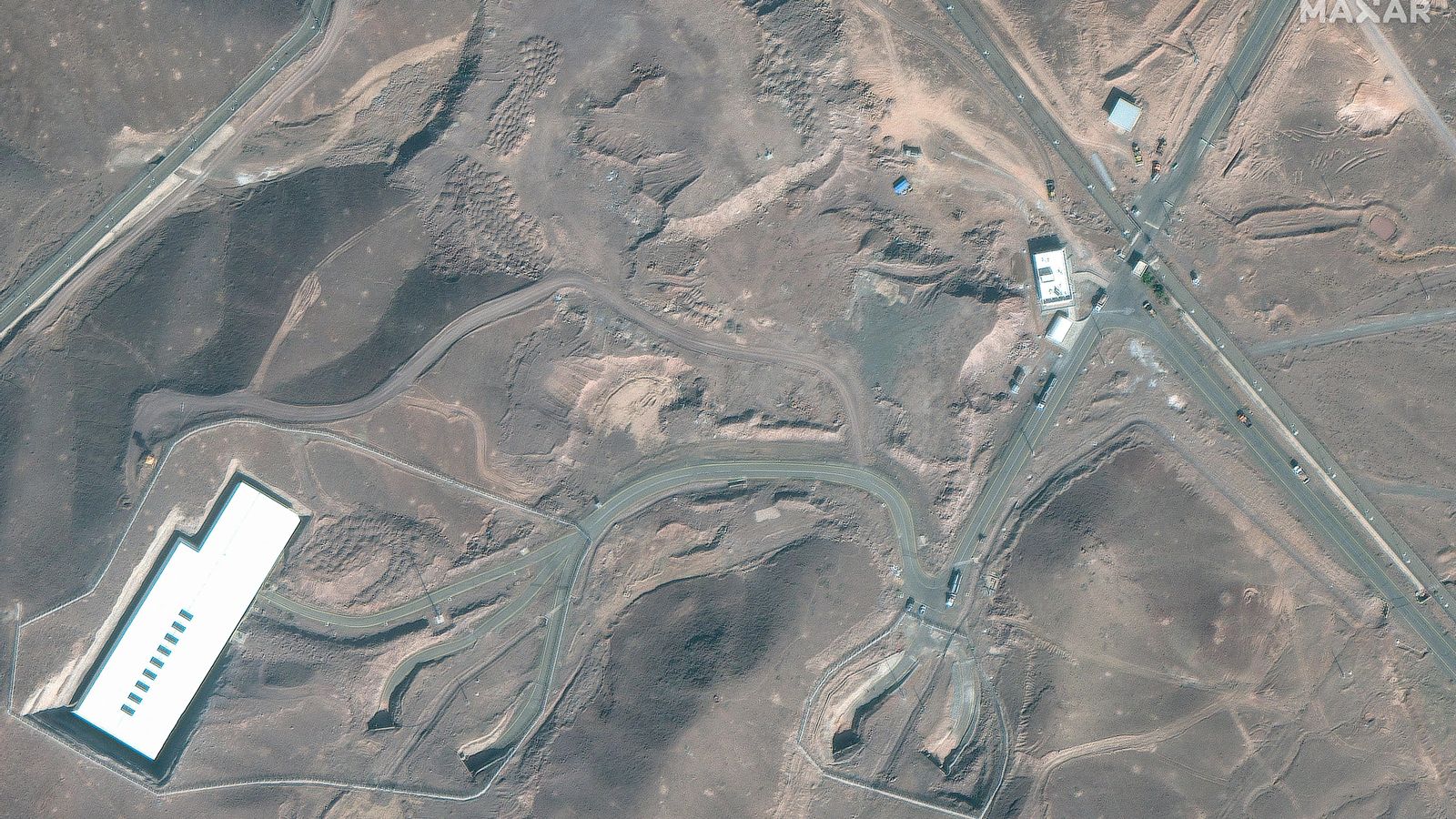 Imatge satel·litar de la instal·lació nuclear de Fordow, a l'Irán, atacada esta nit pels Estats Units