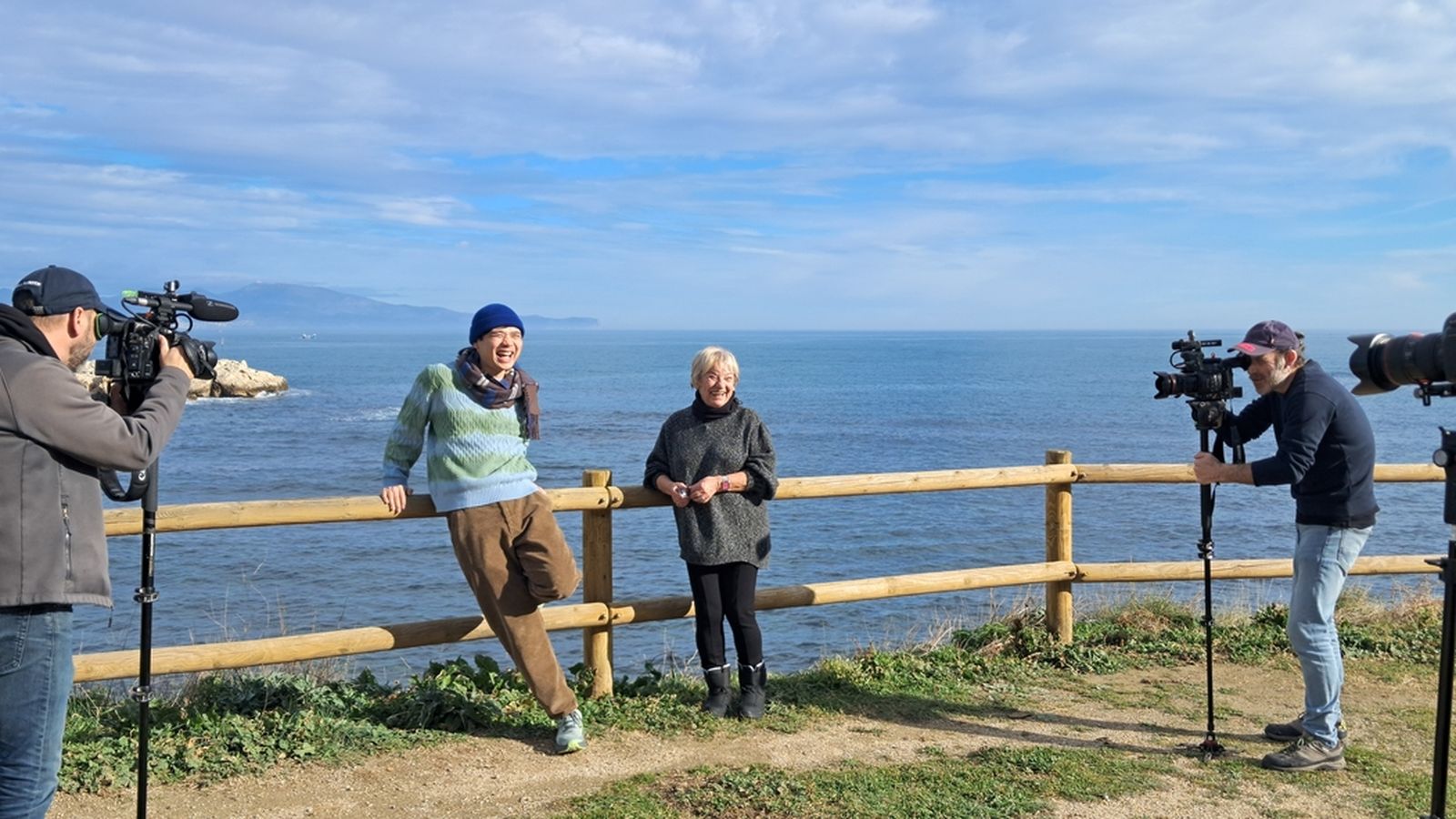 L'ambaixador oficial d'À Punt per Espanya, Hu Zhao, ens mostra la Costa Brava i ens presenta als valencians que allí viuen