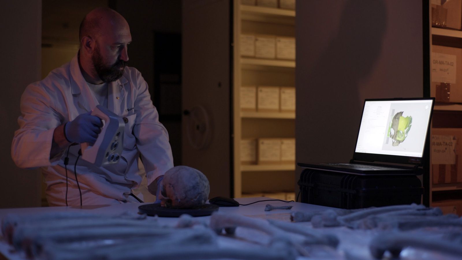 Anàlisi antropològica de les restes de Colom