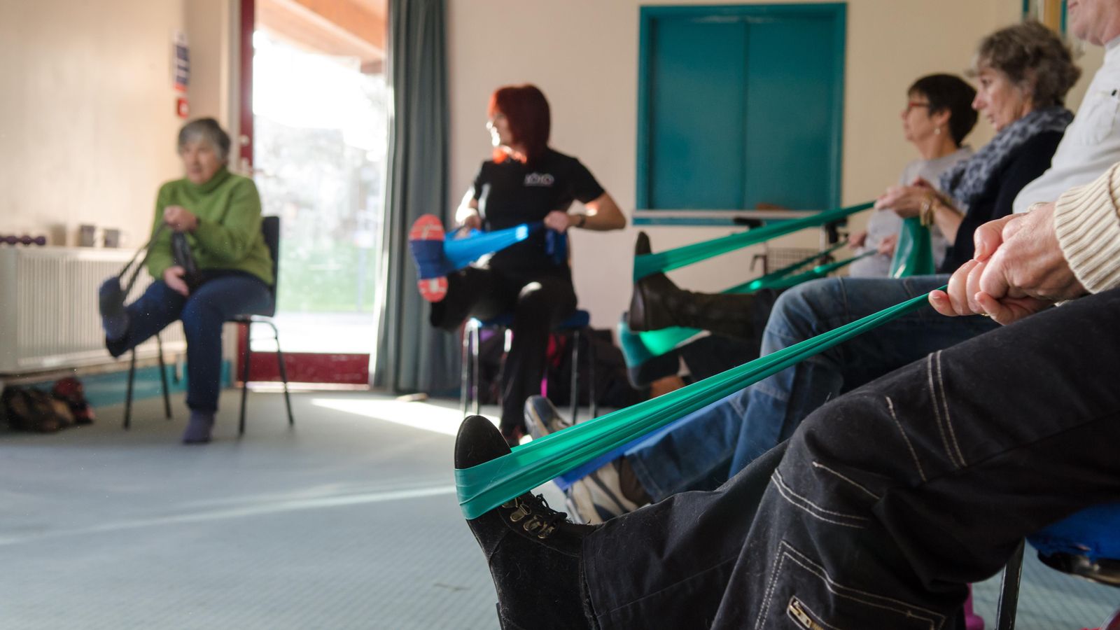 Pacients d'esclerosi múltiple fent exercici