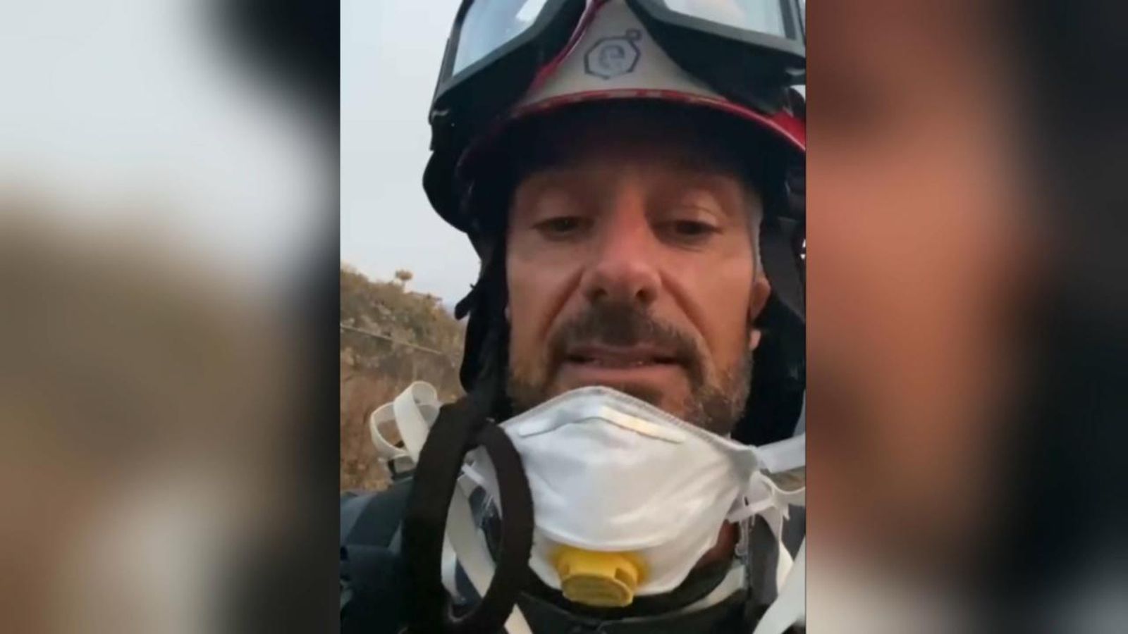 Joan Navarro és un bomber de la Vall d'Uixò que ha estat destacat a Gran Canària, a peu de volcà