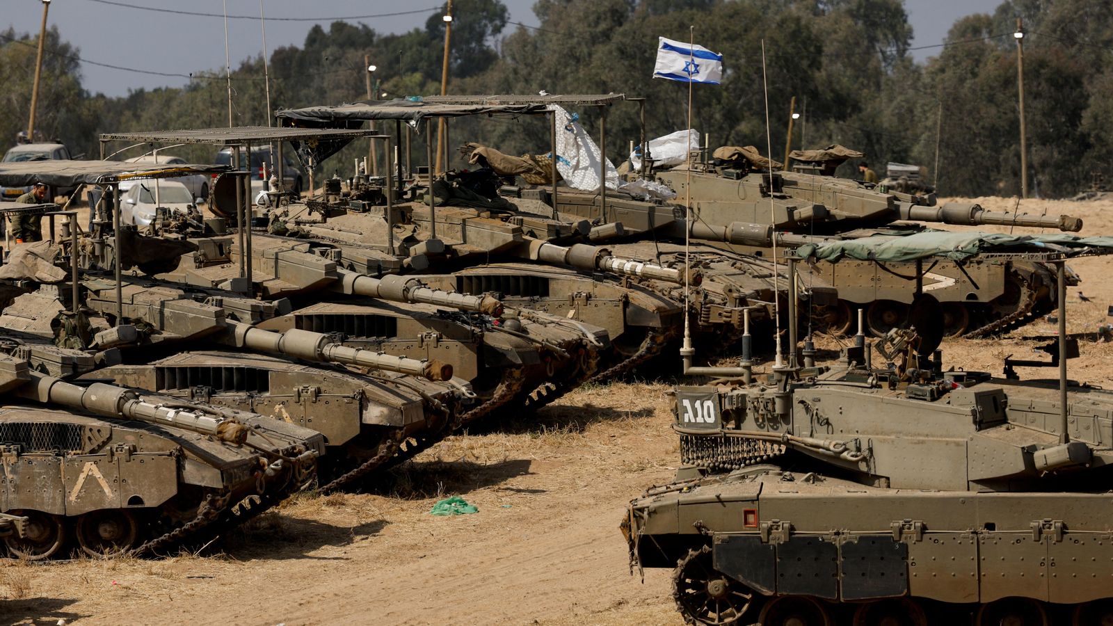 Tancs israelians en la frontera, preparats per a actuar sobre Rafah