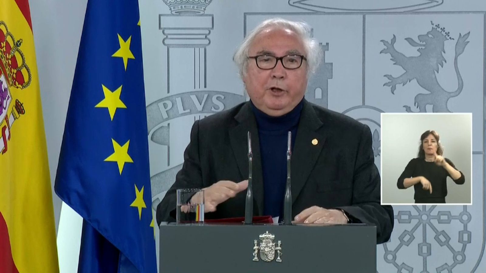 El ministre d'Universitats, Manuel Castells, en la compareixença que ha oferit aquesta vesprada