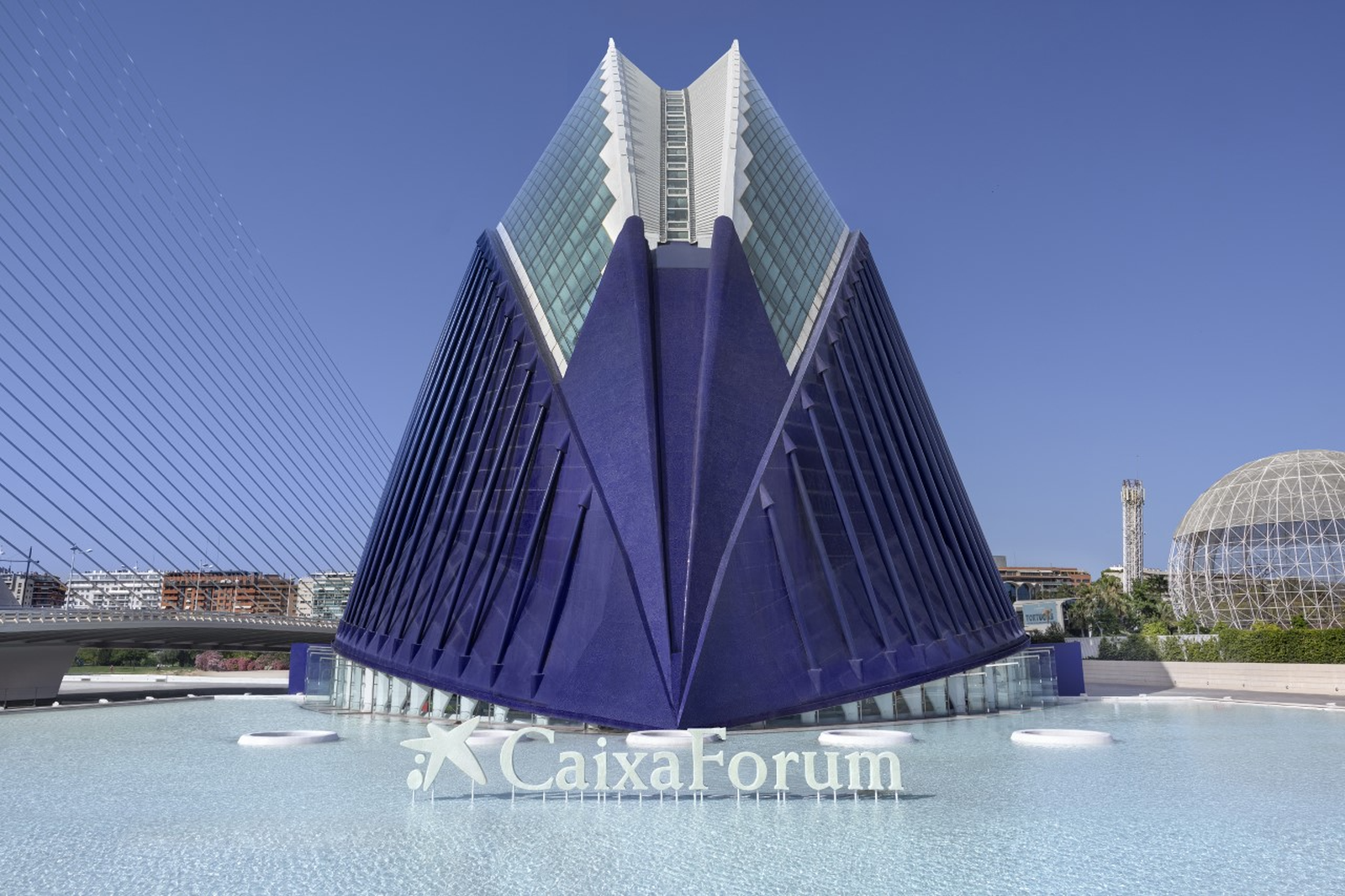 Obri les portes CaixaForum València