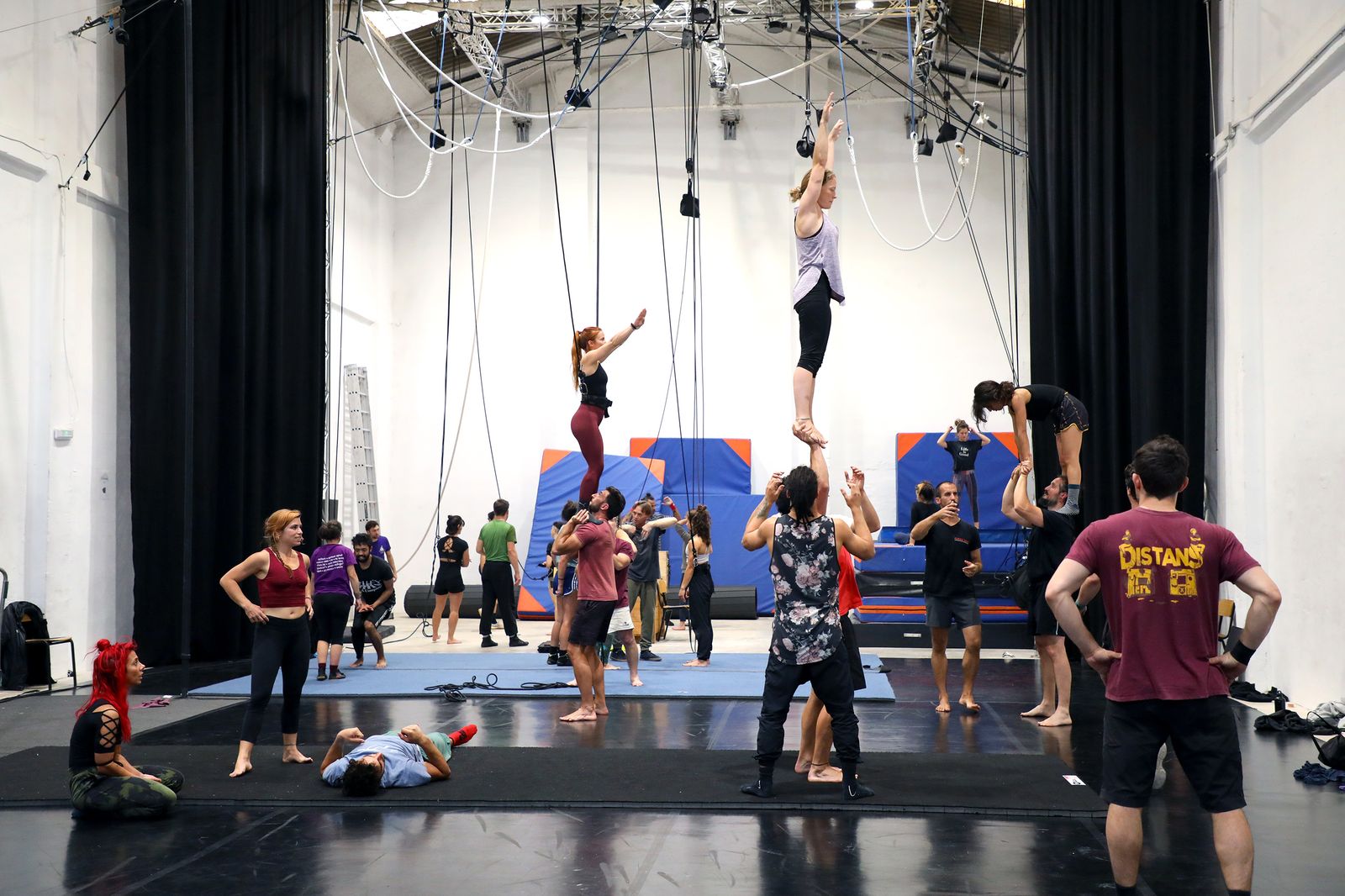 L'Escola CREAT, ubicada a la Ciutat Fallera, forma 40 alumnes en arts circenses