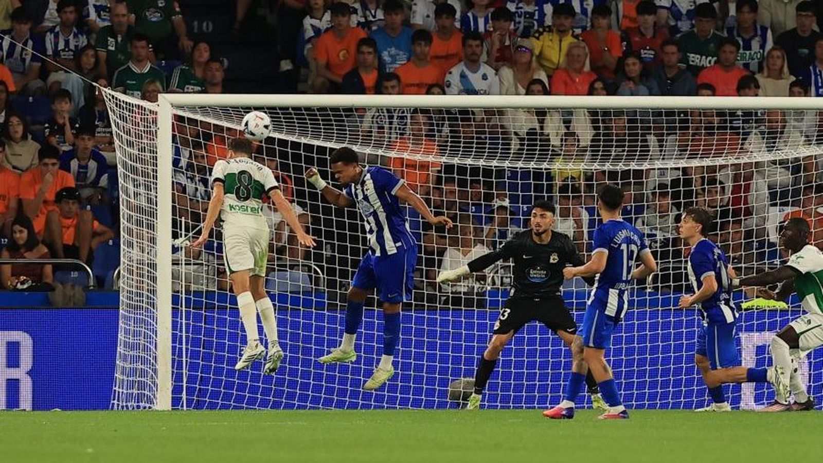 L'acció del gol de Marc Aguado