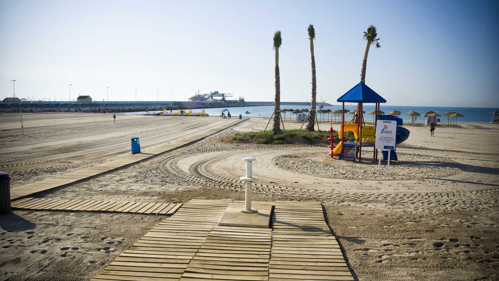 Imatge d'arxiu de la platja de Ponent de Torrevieja, també coneguda com platja dels Nàufrags