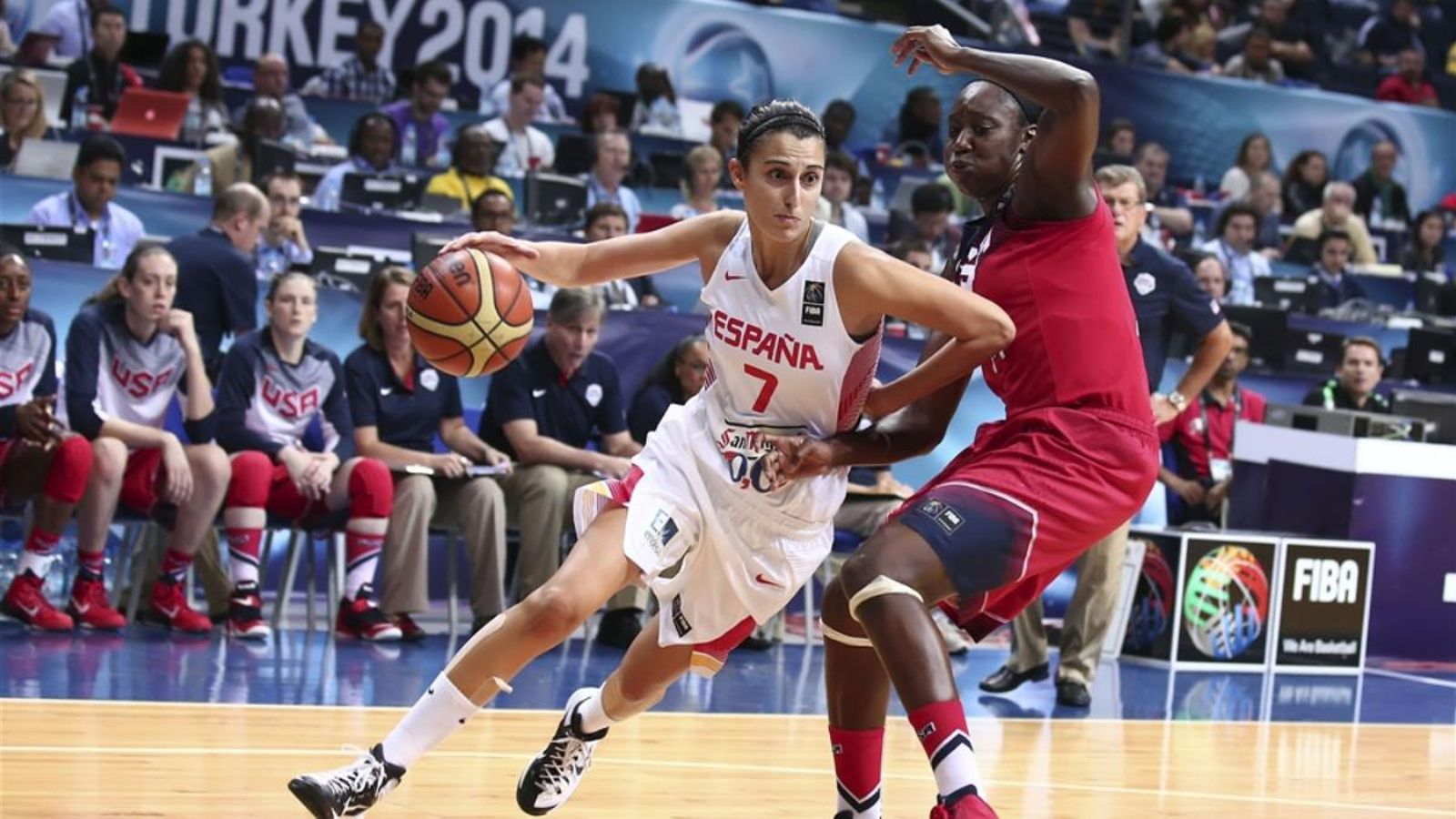 Alba Torrens amb la Selecció Espanyola al Mundial de Turquia 2014