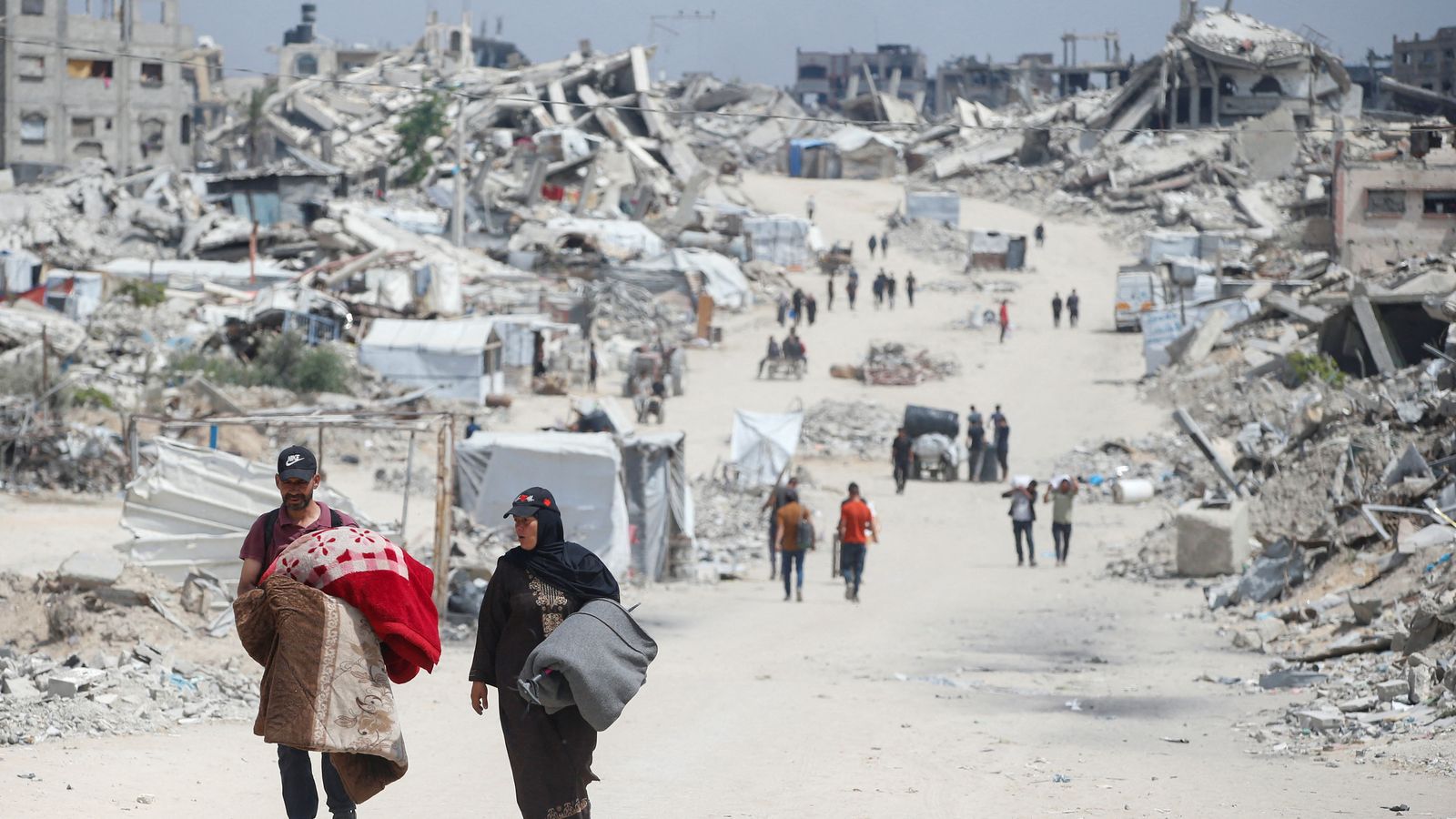 Palestins evacuen les zones del nord de Gaza, on es concentren els atacs israelians