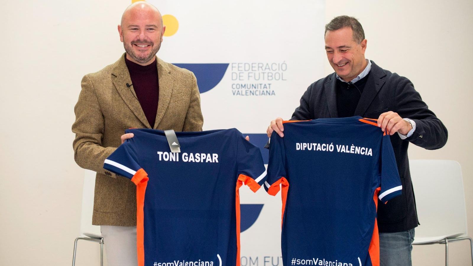El president de la Diputació, Toni Gaspar, i el de la FFCV, Salvador Gomar El president de la Diputació, Toni Gaspar, i el de la FFCV,