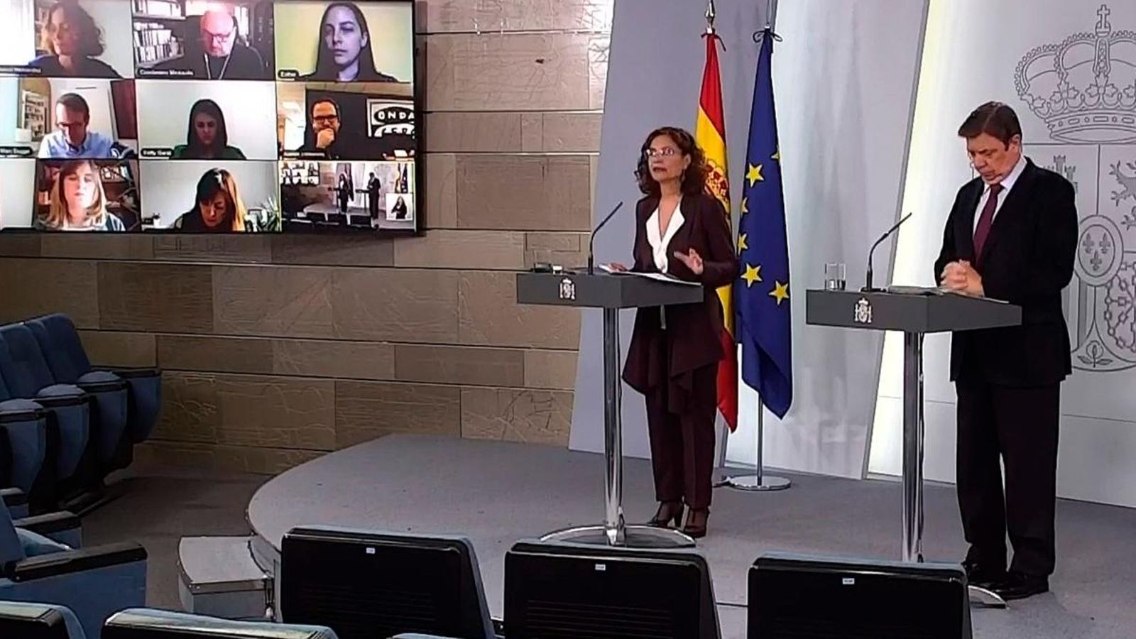 La ministra d'Hisenda i portaveu del govern, María Jesús Montero, i el ministre d’Agricultura, Luis Planas