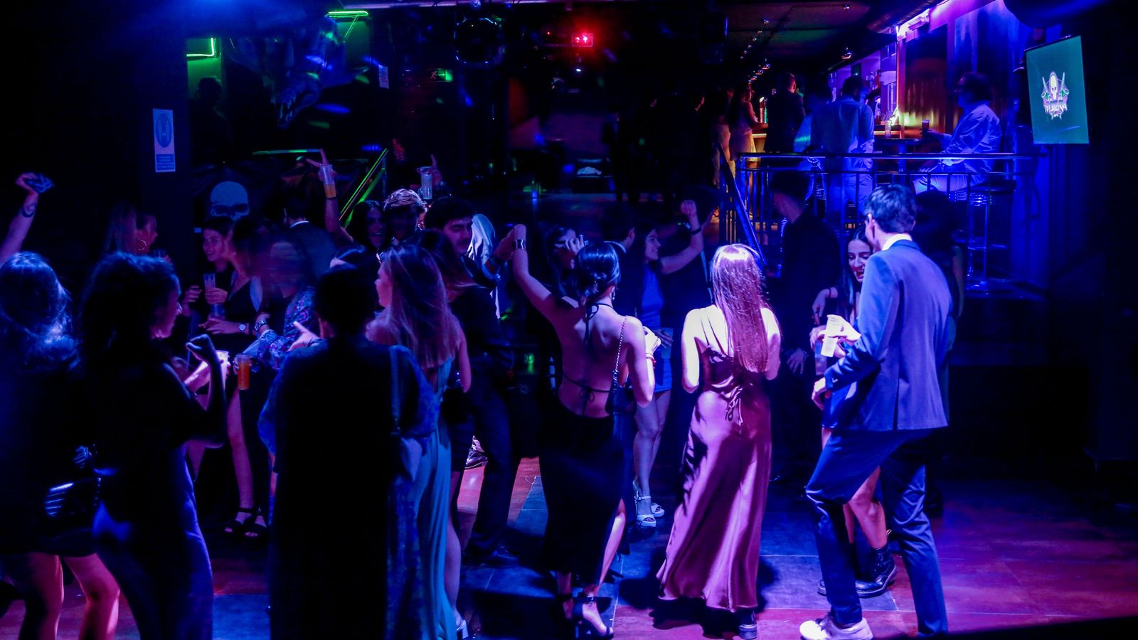 Imatge d'arxiu d'una festa de Cap d'Any en un local d'oci