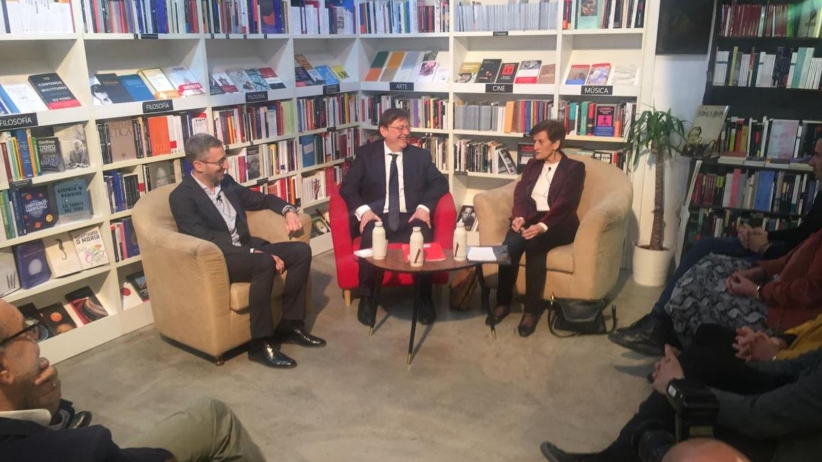 Puig reivindica el projecte socialista com un \"impuls ètic i de diàleg\"