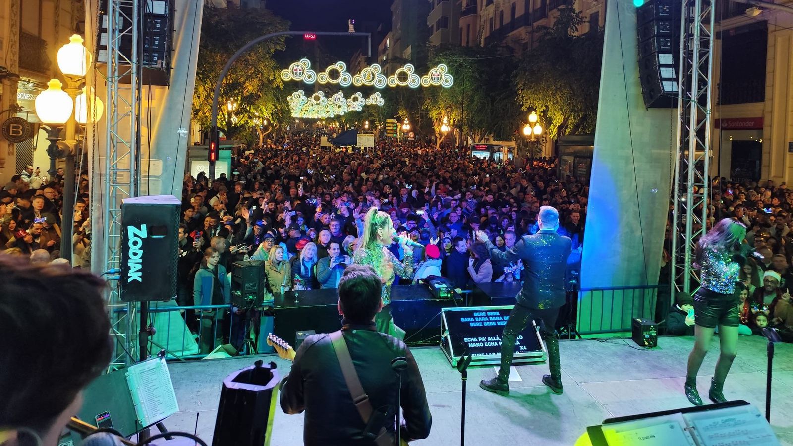 Imatge de la festa organitzada per l'ajuntament d'Alacant a la Rambla de Méndez Núñez