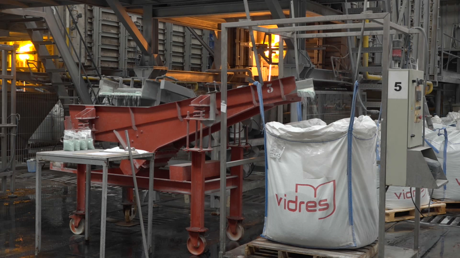 Vidres, empresa de frites i esmals ceràmics de Vila-real