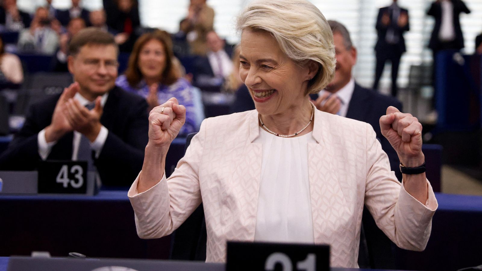 Ursula von der Leyen celebra la reelecció com a presidenta de la Comissió Europea