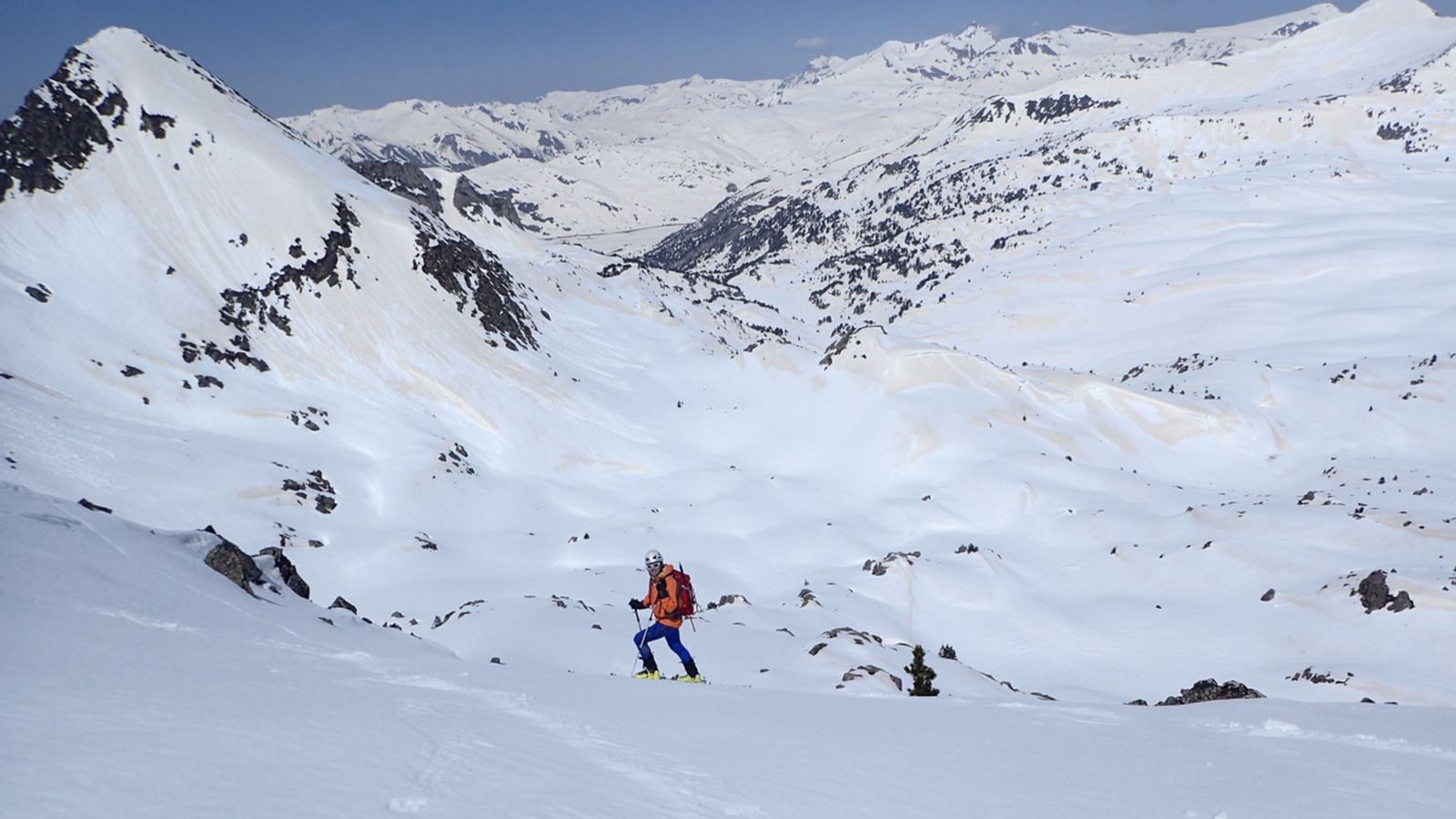 L'Everest, en l'objectiu dels participants en el Cicle de Muntanya de Castelló