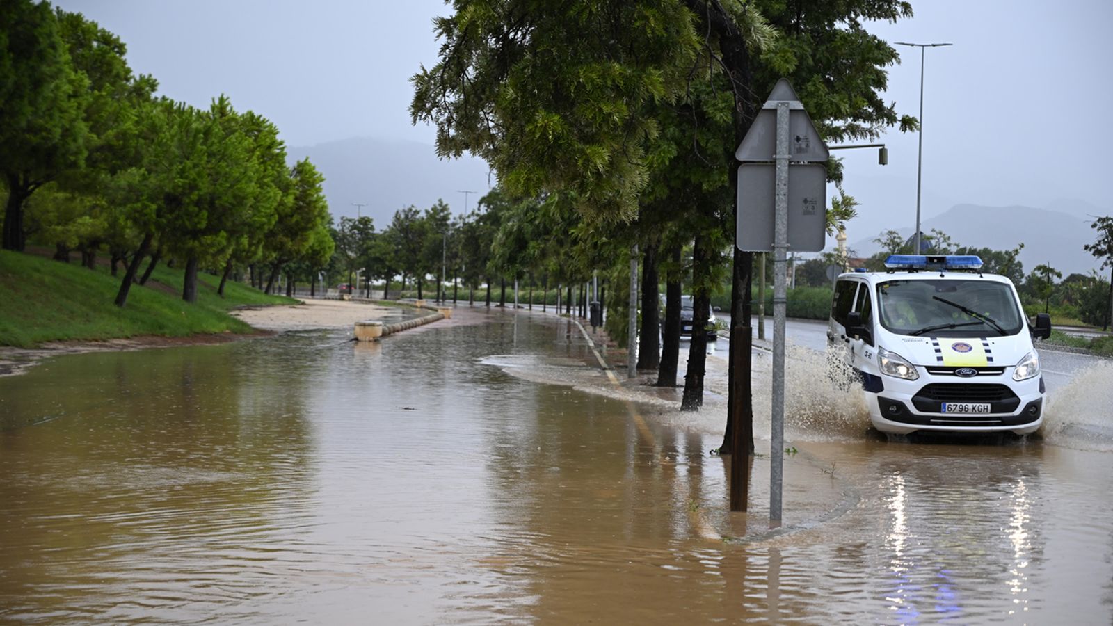 Un carrer inundat en Castelló de la Plana