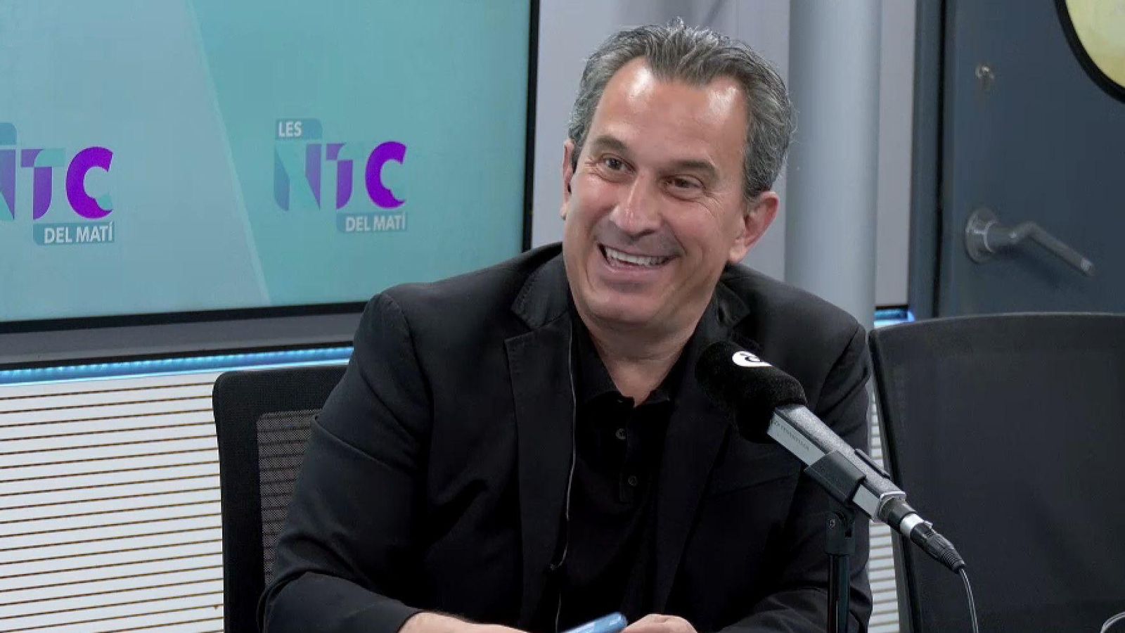 Entrevista en 'Les notícies del matí' a Víctor Pérez, president de Fotur