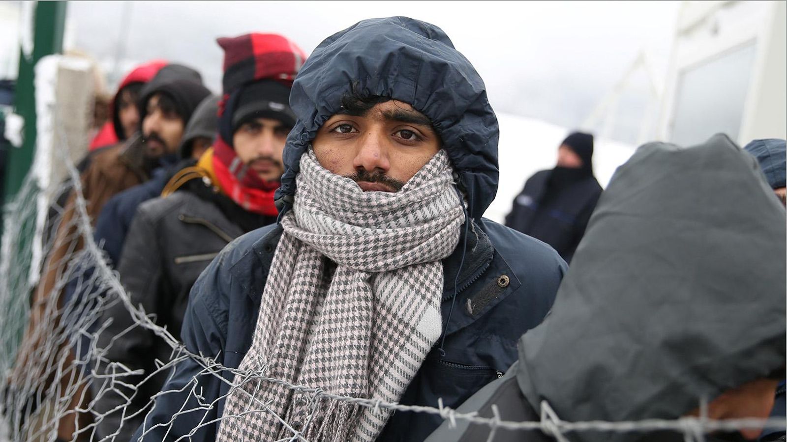 FOTOGALERIA | Sobreviure a la guerra, al foc i al fred