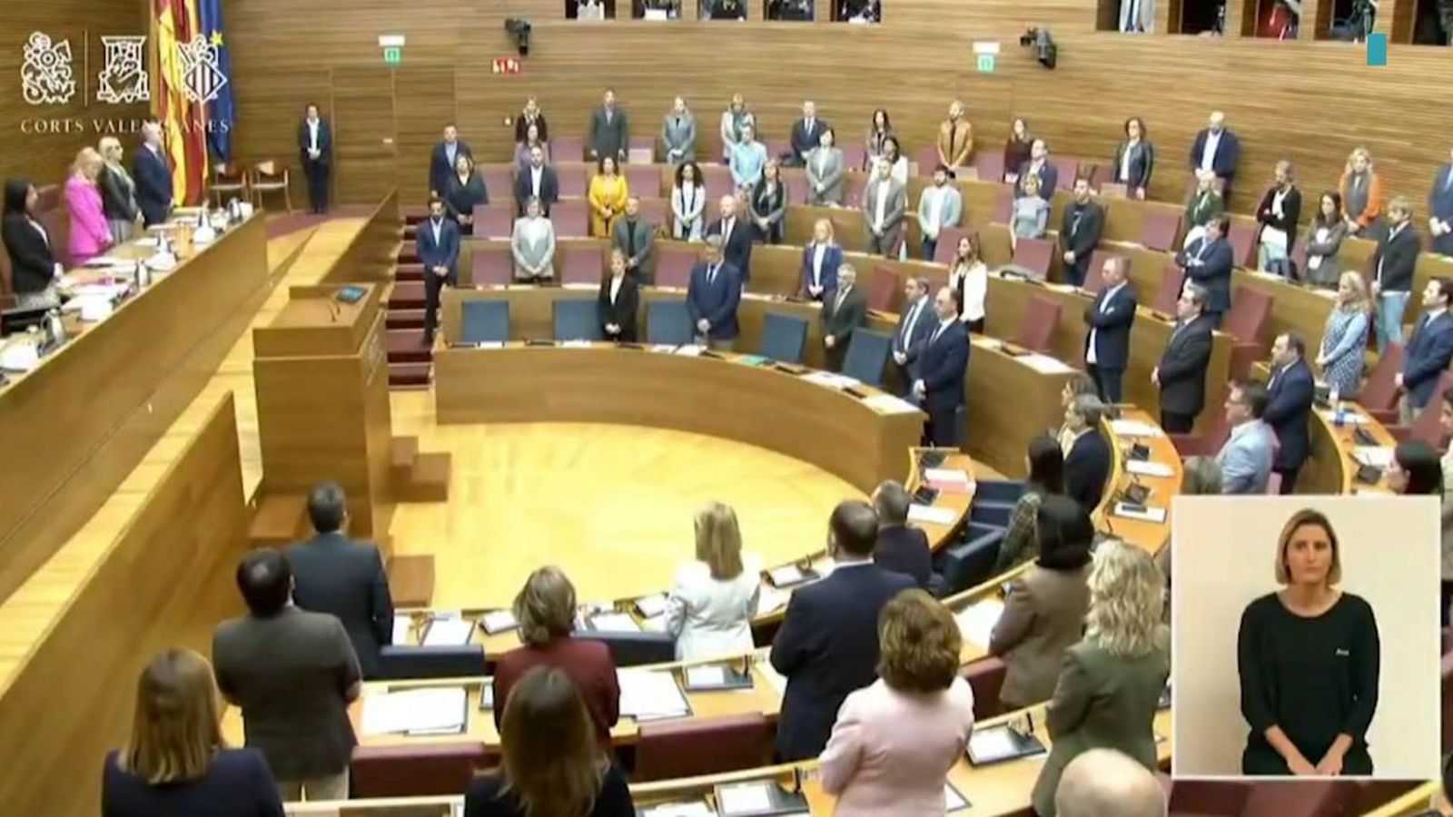 Minuts de silenci per l'adolescent assassinada a Oriola en tot l'Estat