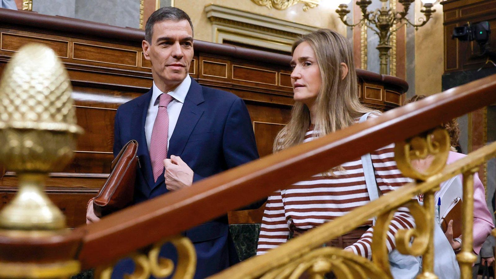 La ministra Aagesen i el president Sánchez arriben a la sessió de control, este dimecres