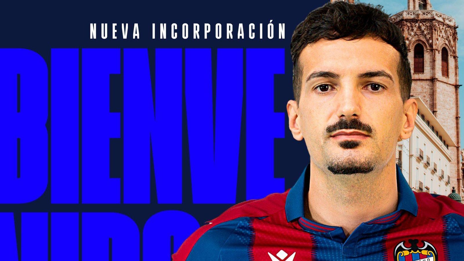 Álex Muñoz, amb la camiseta granota