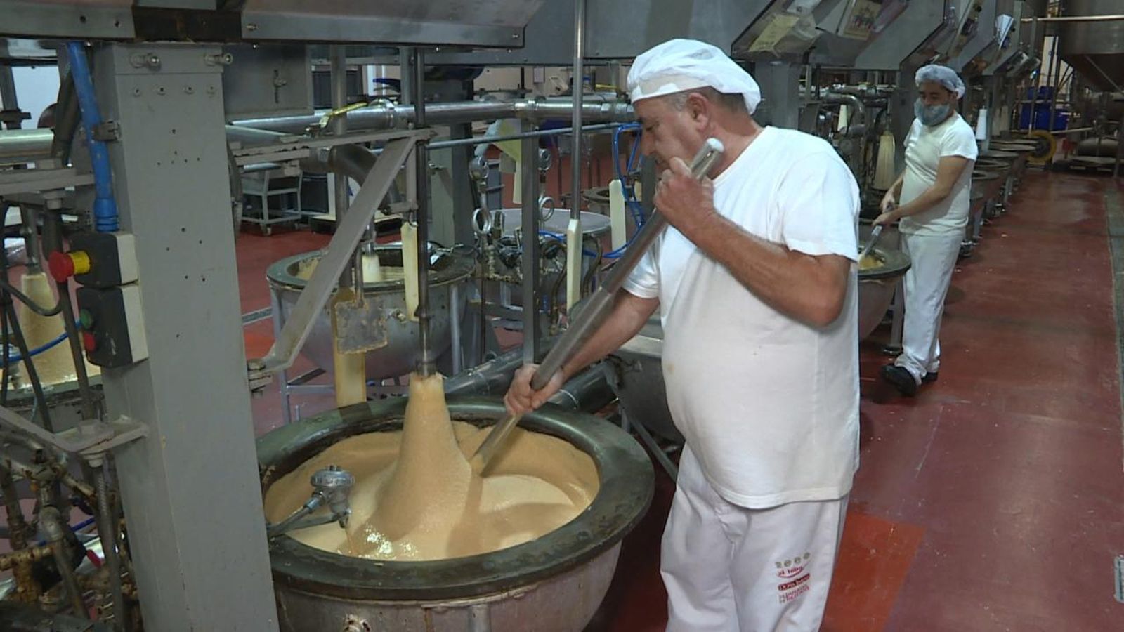 Imatge del procés d'elaboració del torró