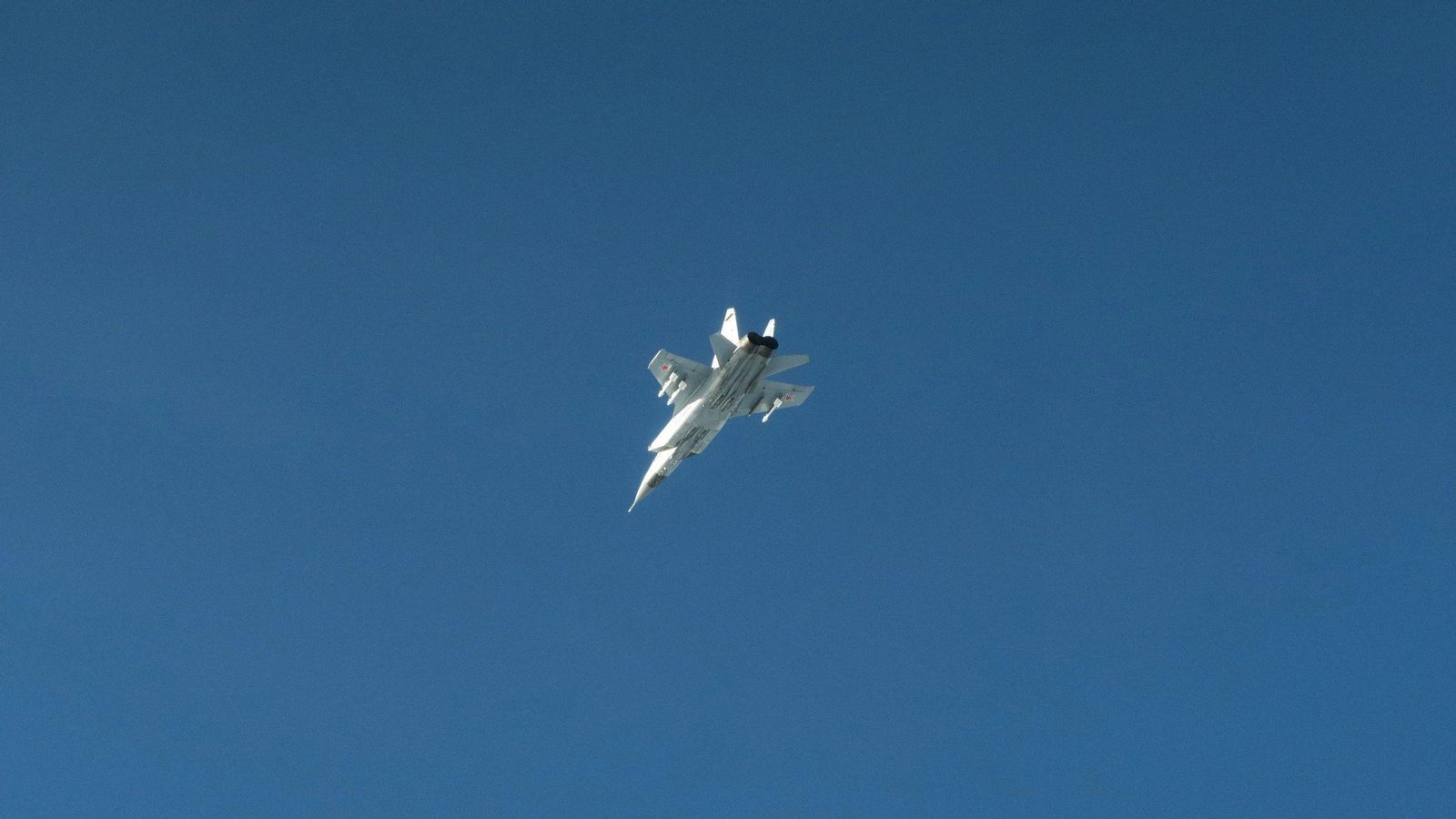 Caça MiG-31 sobrevolant Estònia Caça MiG-31 sobrevolant Estònia