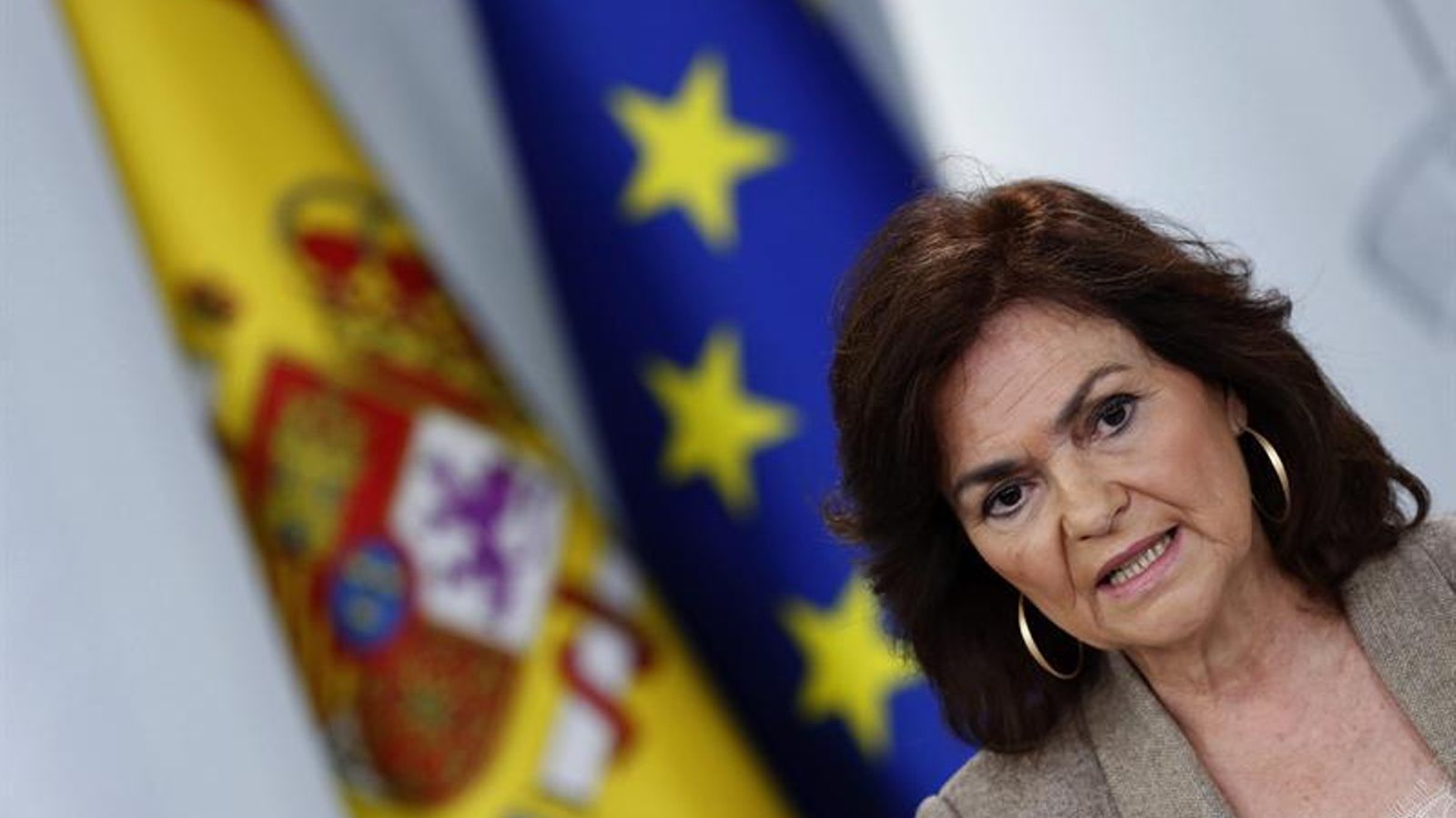 La vicepresidenta Carmen Calvo durant la roda de premsa del Consell de Ministres