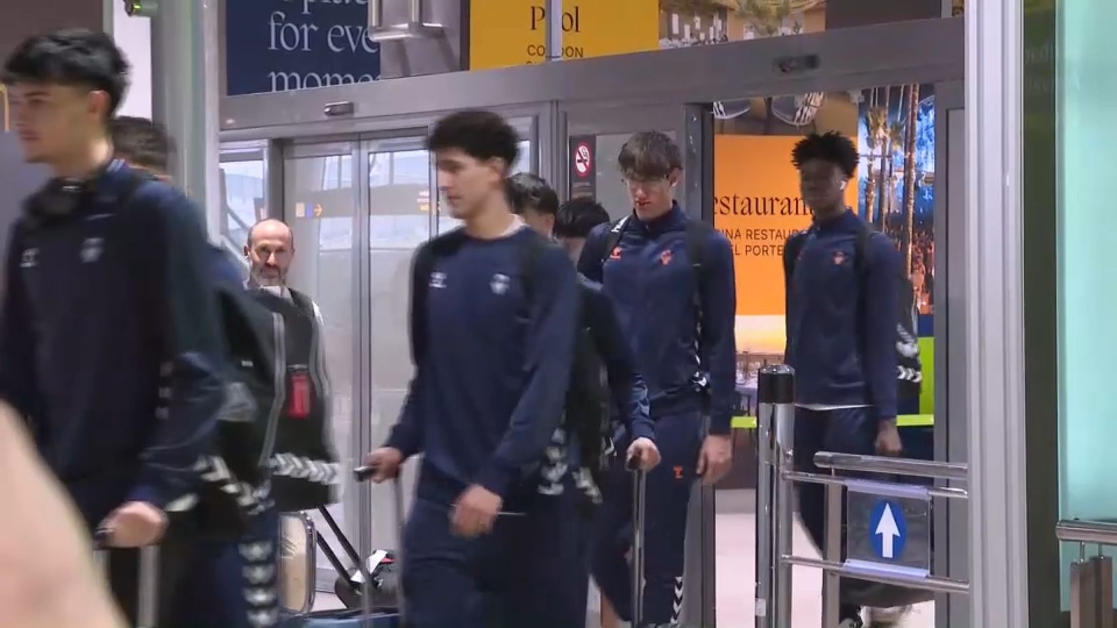 L'equip júnior del València Basket arriba a Manises
