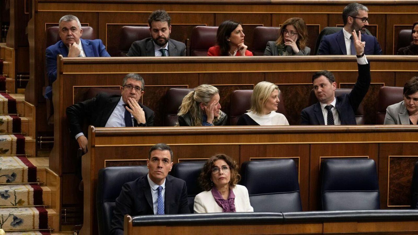 La bancada socialista durant el ple del Congrés que vota la llei d'amnistia / Efe