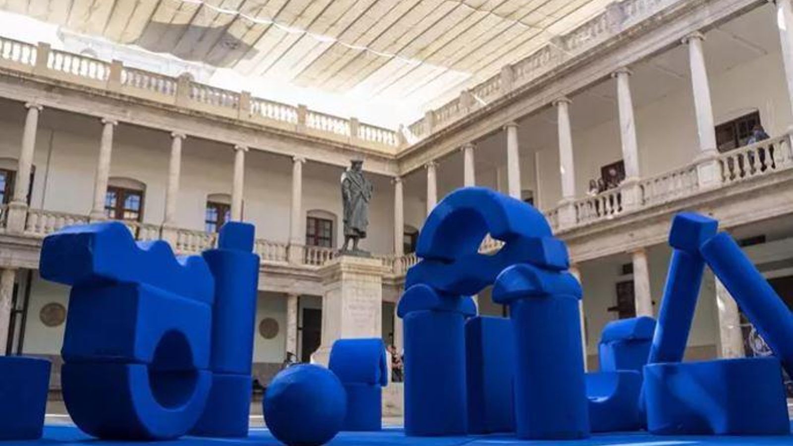 La falla Immaterial de la Universitat de València del 2024