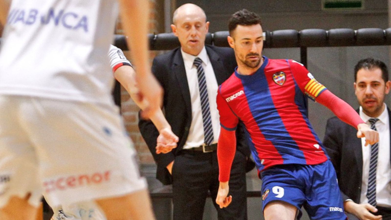 El Llevant goleja el Valdepeñas en l'arrancada de la competició lliguera