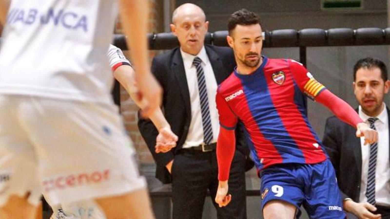 El Llevant goleja el Valdepeñas en l'arrancada de la competició lliguera