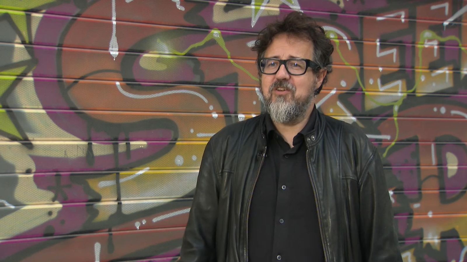 Paco Plaza durant l'entrevista que ha concedit a À Punt