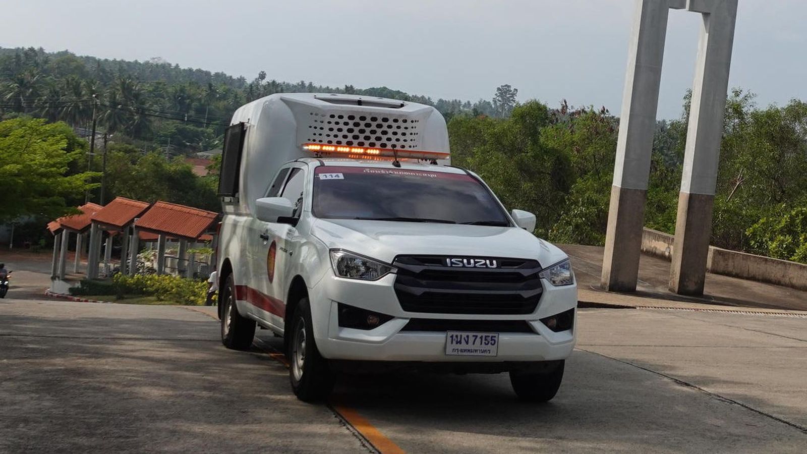 Furgó policial en què traslladen Daniel Sancho al Tribunal Provincial de Samui
