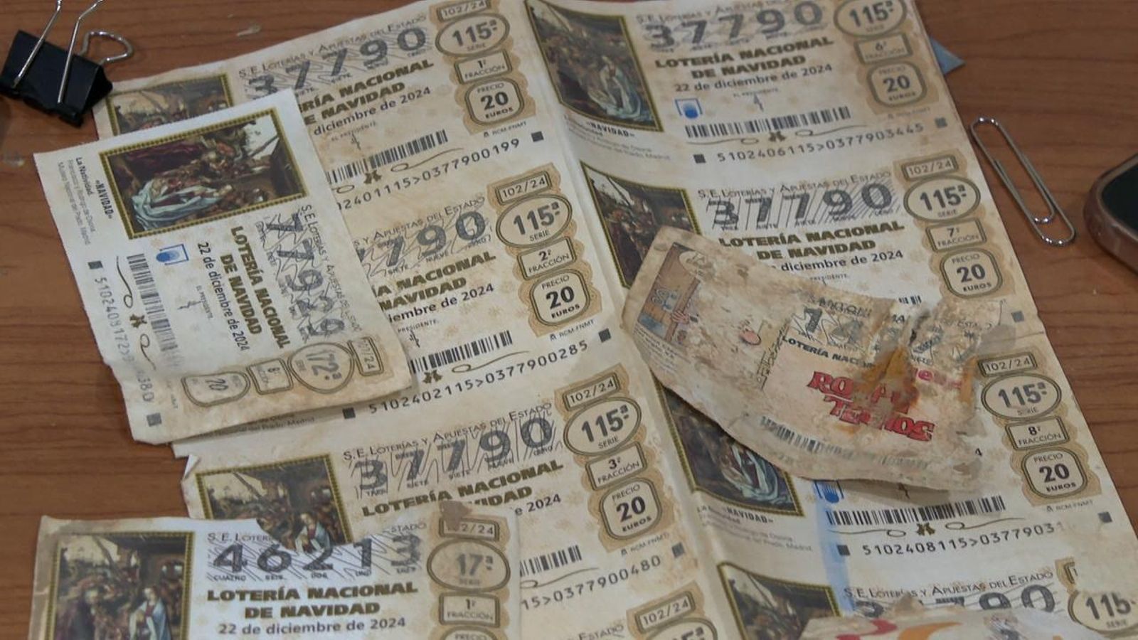 Les administracions de municipis com Paiporta o Catarroja reben una alta demanda de dècims tacats de fang