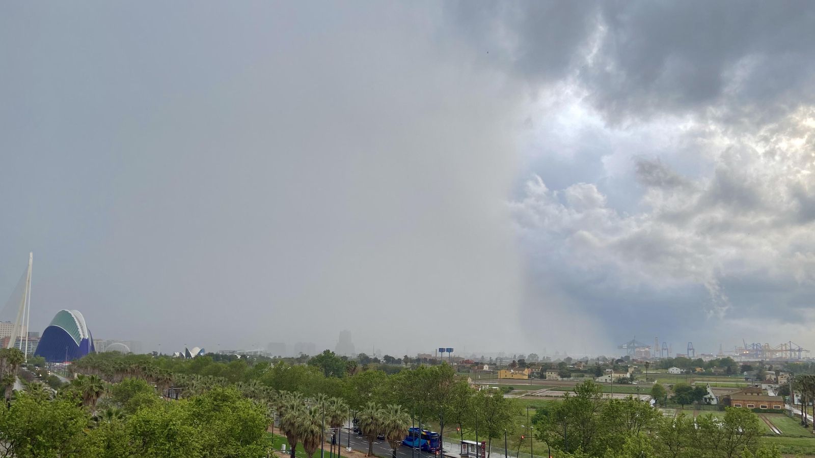 Cortina d'aigua a València 03/05/2022