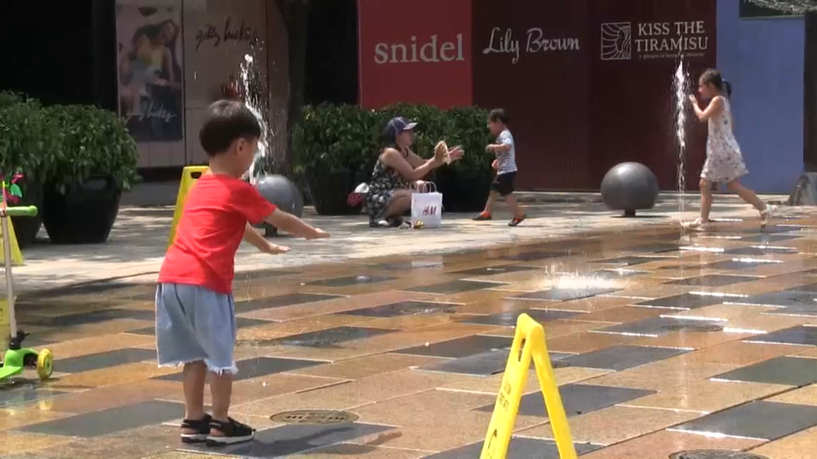 La baixa taxa de fertilitat de la Xina aconsella tindre més fills